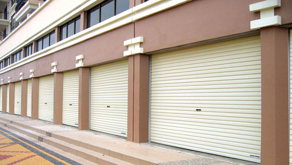cua-cuon-austdoor-tam-lien-1