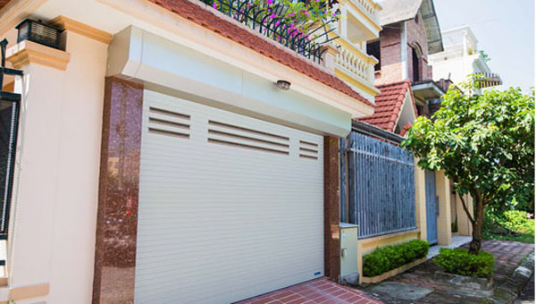 cua-cuon-austdoor-xuyen-sang-2